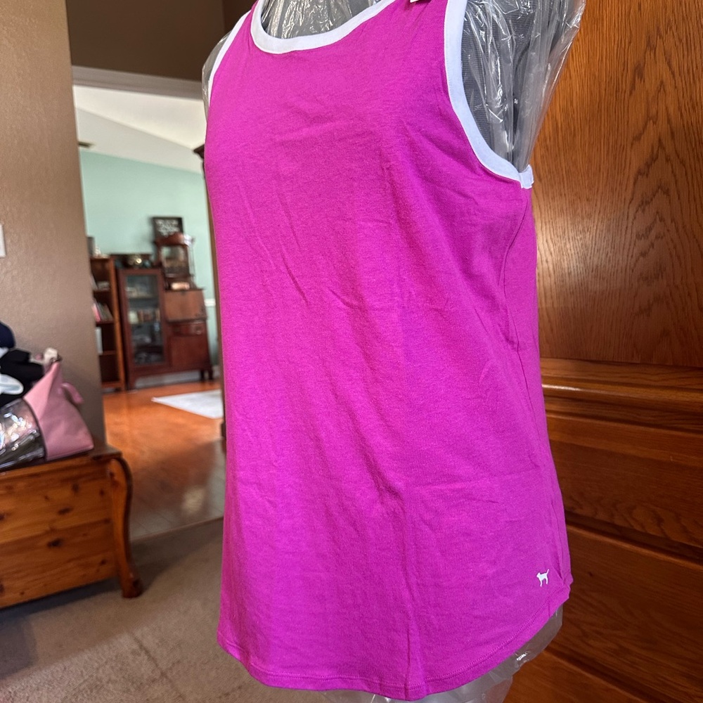NWT pink Victoria secretWomen's vibrant fusxhia racer back Tank Top size small